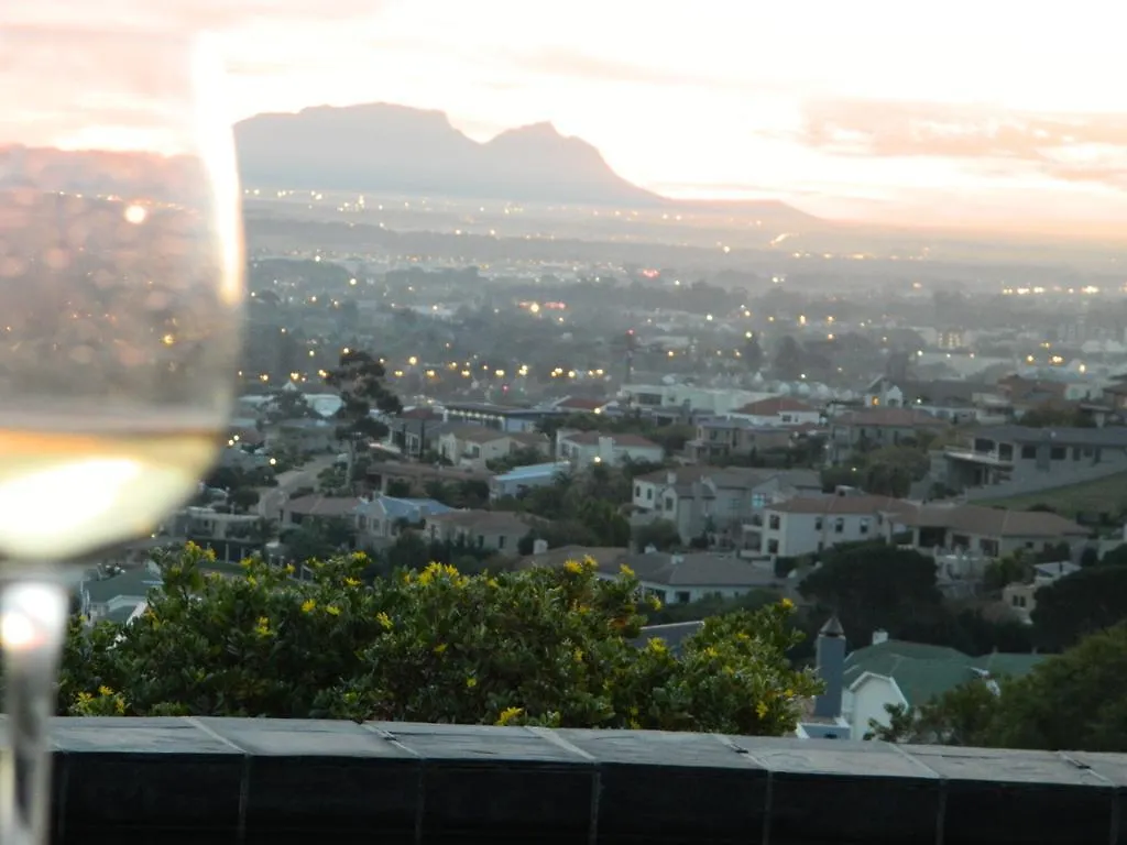 43 On Sandstone Hotel Cape Town Guest house Somerset West
