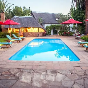 Guest house Easy Five, Somerset West